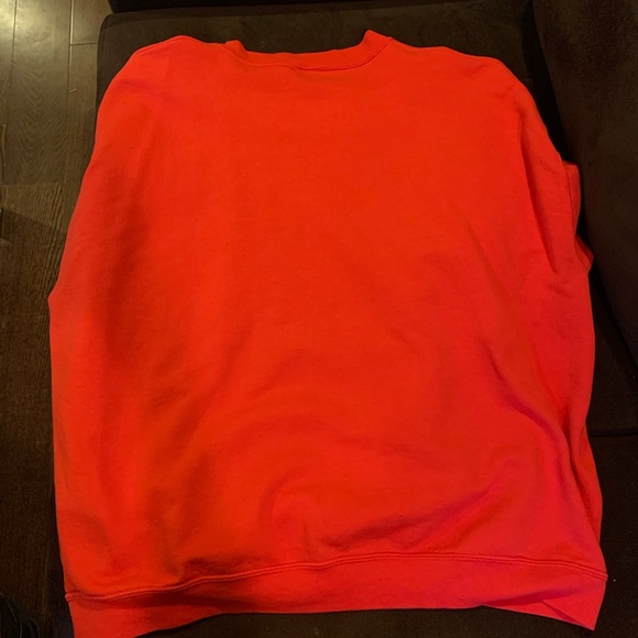 Unisex Large Yogi Bear Red Crewneck Oversized - Picture 2 of 2